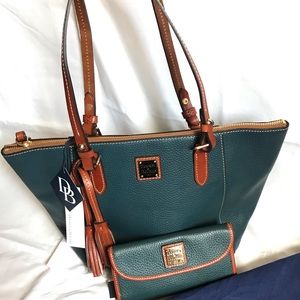 Dooney and Bourke teal zip ban & matching wallet
